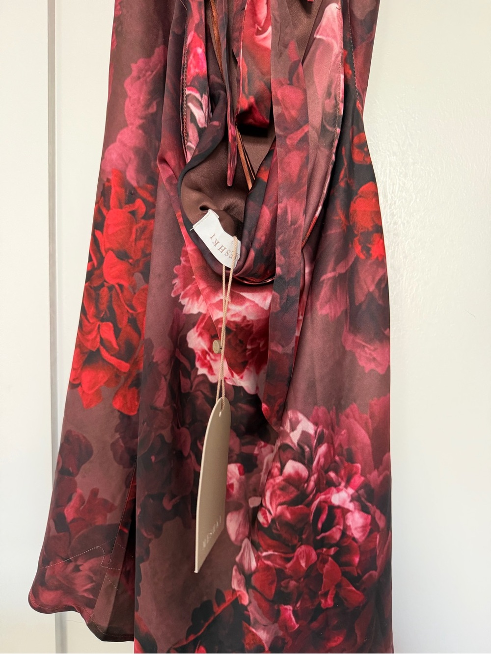 Meshki Burgundy and Red Floral Mini Dress - Picture 4 of 5